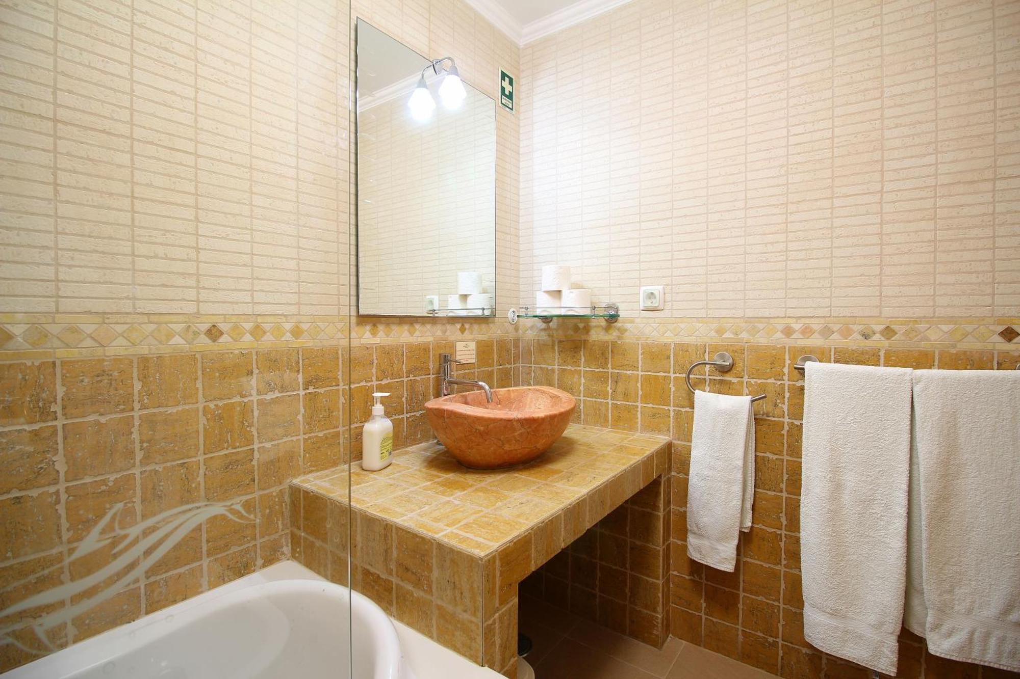 Hostal Quinta dos Vales Wine Estate Estômbar Habitación foto